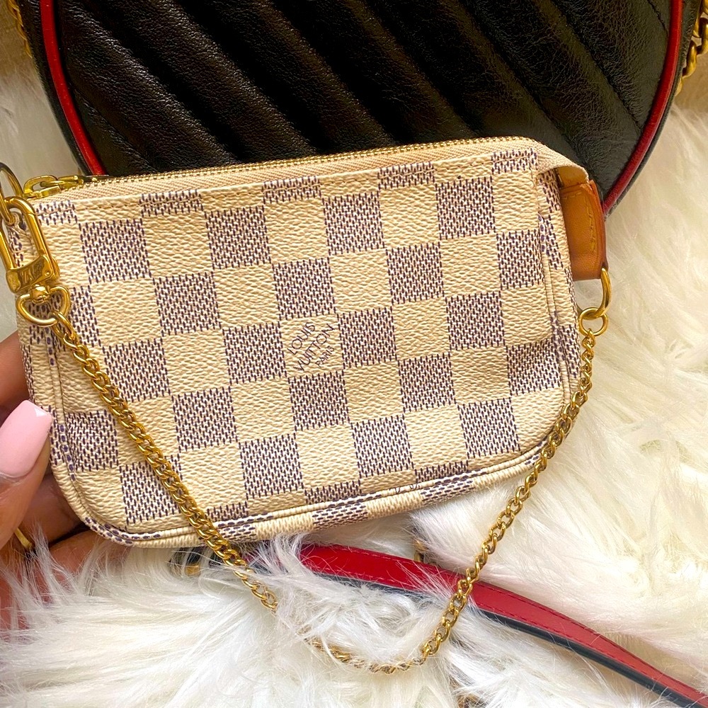 Louis Vuitton mini Pochette - Picture 2 of 4